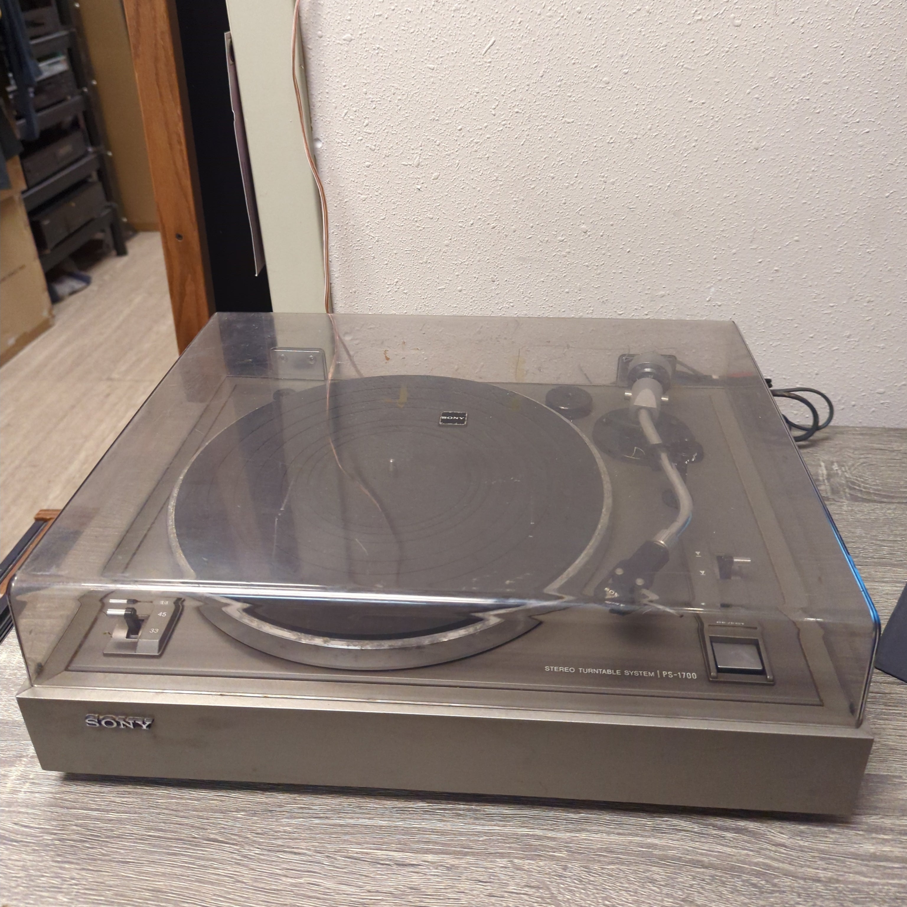 SONY PS-1700 Turntable | Turntables & Trails