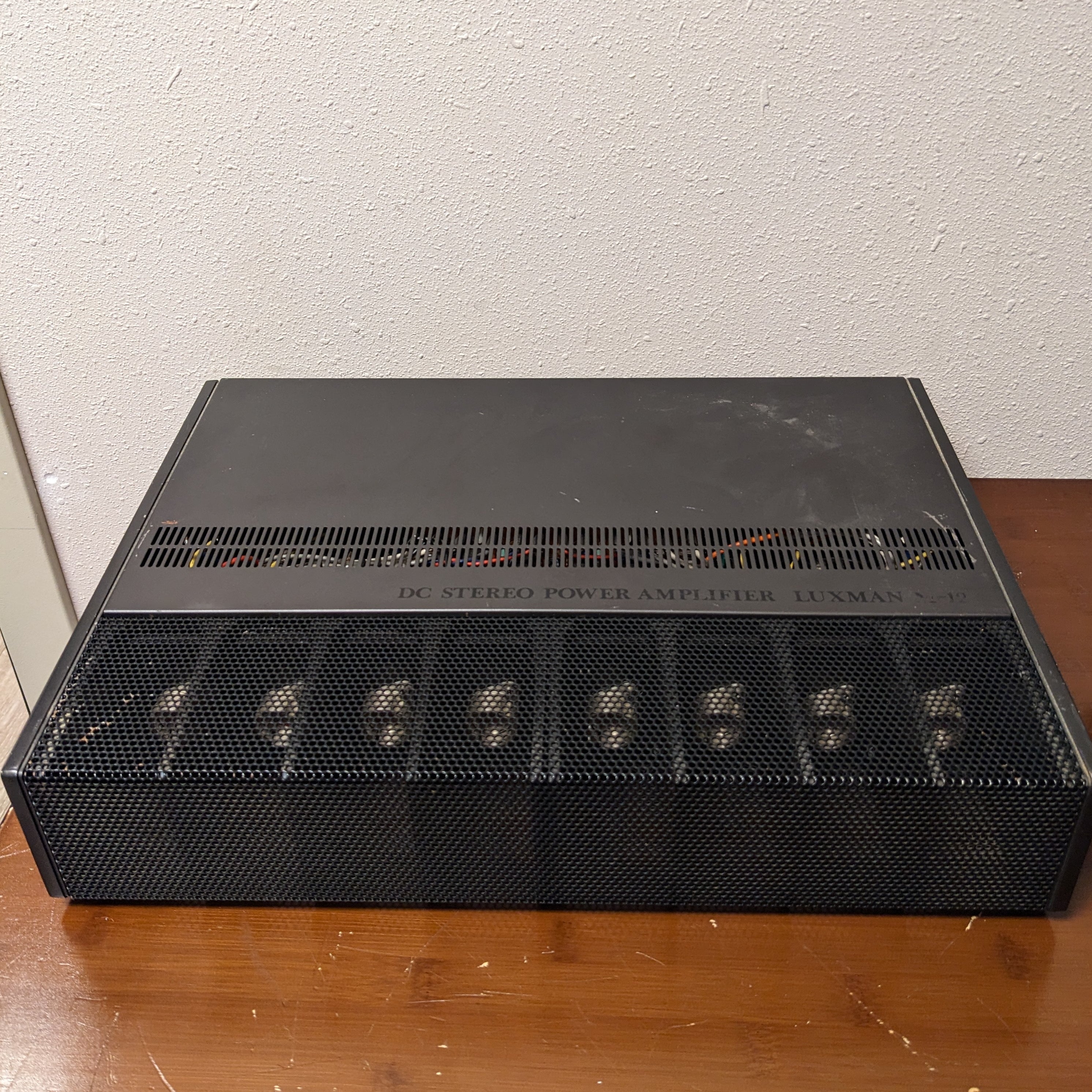 Luxman M-12 Amplifier | Turntables & Trails