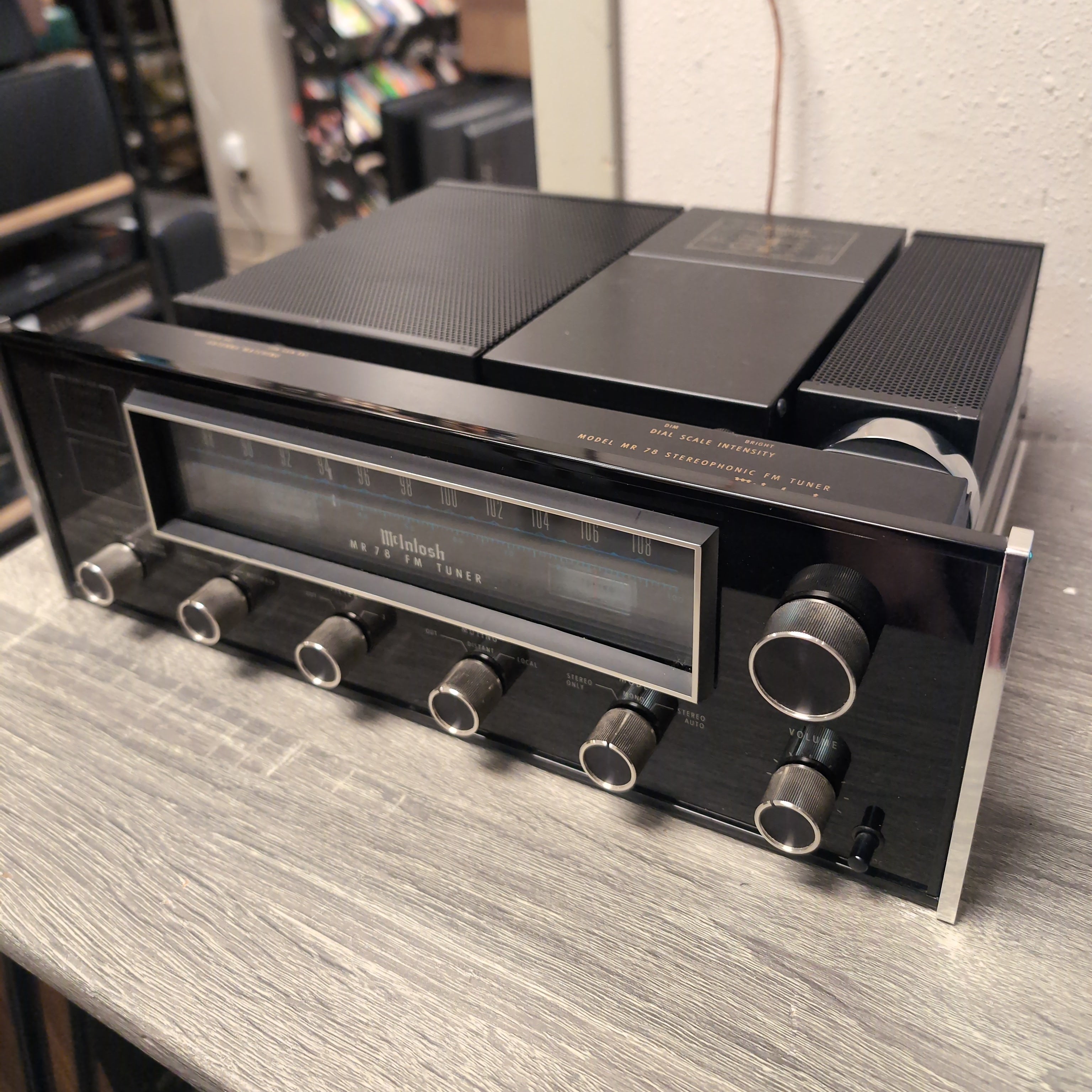 McIntosh MR78 Tuner | Turntables & Trails