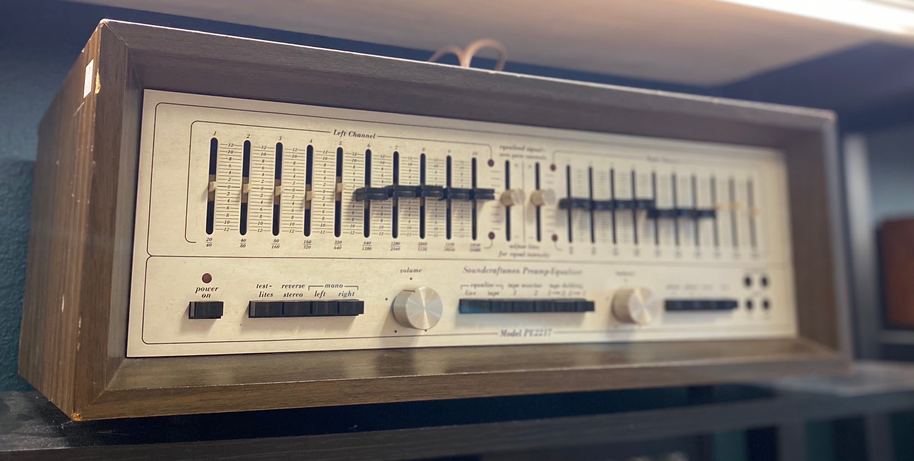 Soundcraftsmen Preamp-Equalizer PE2217 | Turntables & Trails