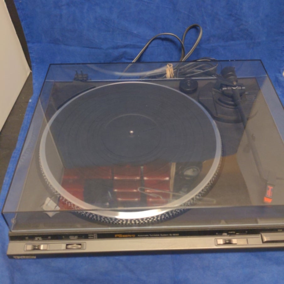 Technics SLBD22 Automatic Turntable 160 Turntables & Trails The