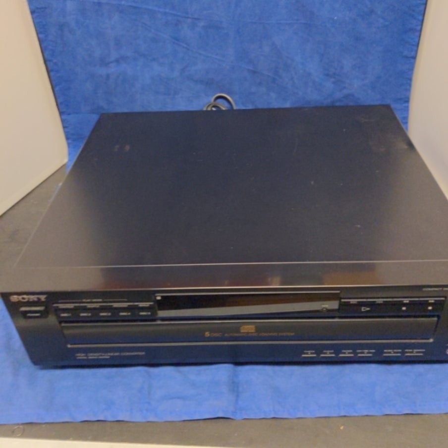 Used Sony 5 Disc Automatic Player CDPC325 Turntables & Trails The