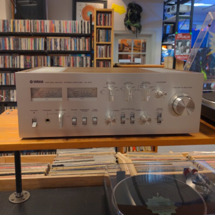 Yamaha CA810 Stereo Amplifier Turntables & Trails