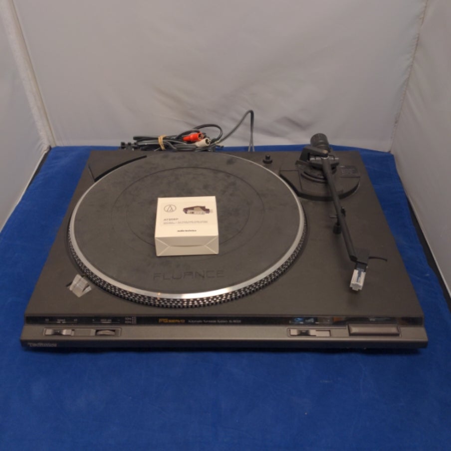Technics SLBD22 Turntable Turntables & Trails